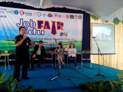 UNY Berpartisipasi dalam Job Fair & Edu Fair SMK Pius X, Magelang
