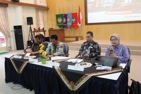Studi Banding Universitas Swadaya Gunung Jati Cirebon ke Universitas Negeri Yogyakarta